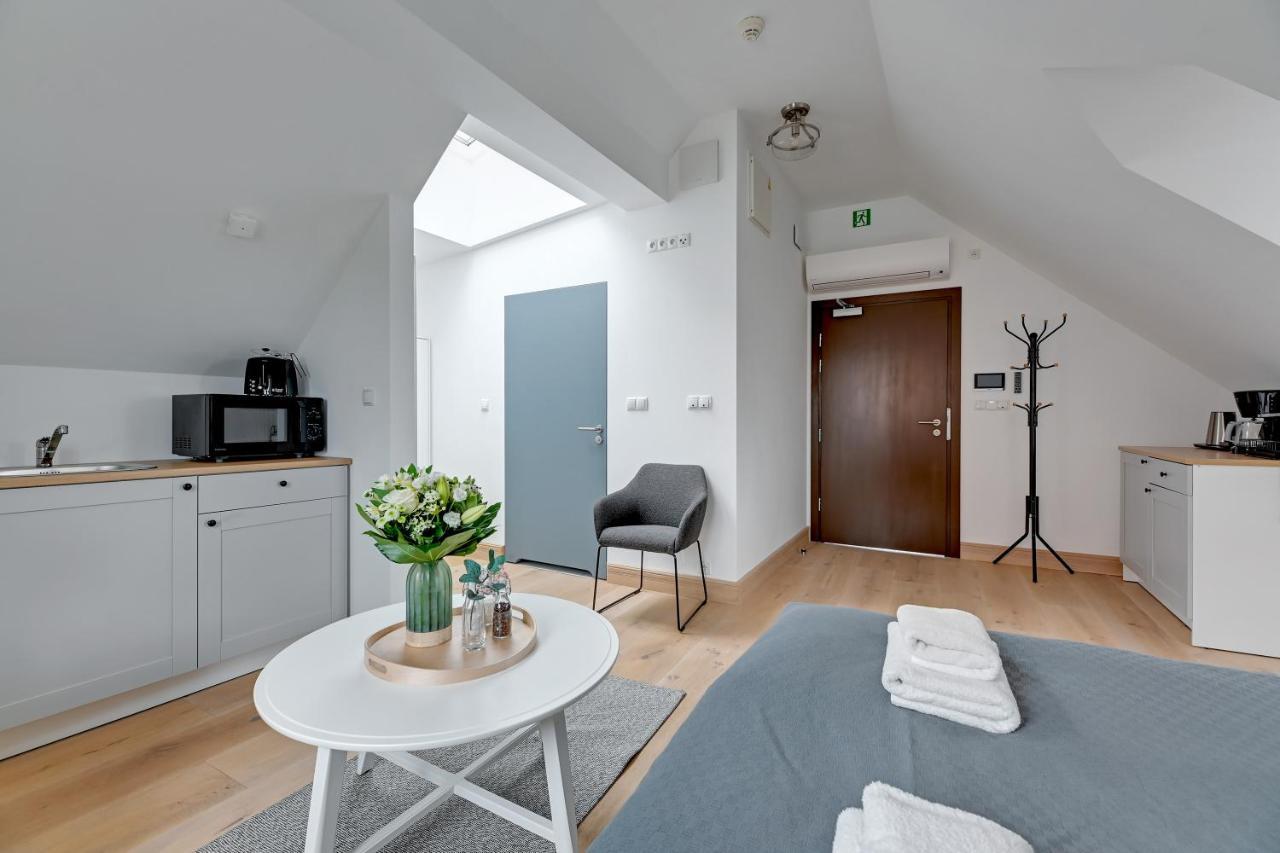 Historical Townhouse By Blue Mandarin Apartment Gdansk Luaran gambar
