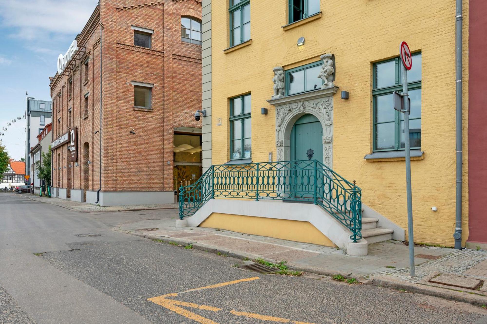 Historical Townhouse By Blue Mandarin Apartment Gdansk Luaran gambar